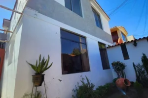 Casa en Venta en San Jeronimo – Amplia y Funcional