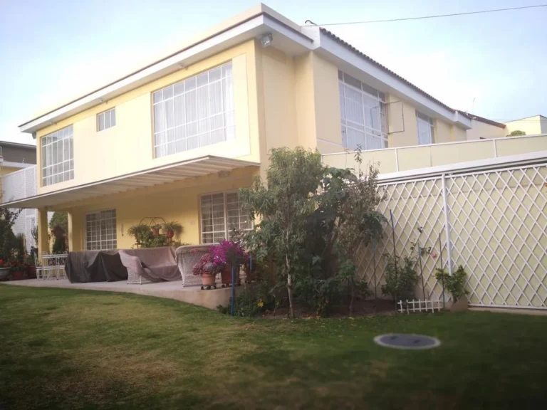 Hermosa Mansion en Venta con Vista a Parque Selva Alegre